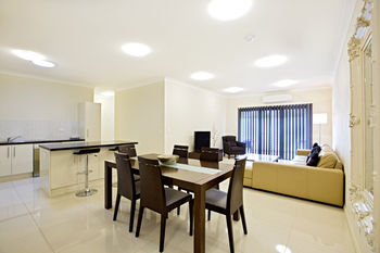 Astina Serviced Apartments - Central - Coogee Beach Accommodation 9