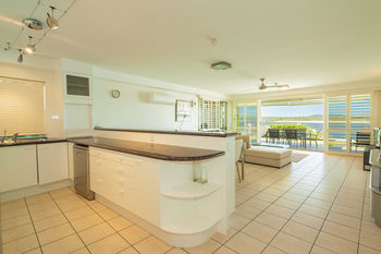 Las Rias - Coogee Beach Accommodation 0