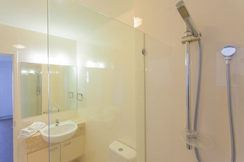Las Rias - Coogee Beach Accommodation 6