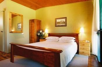 Hunter Country Lodge - Coogee Beach Accommodation 1