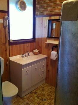 Hunter Country Lodge - Coogee Beach Accommodation 2