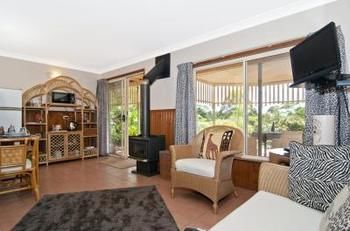 Avocado Grove B&B - Coogee Beach Accommodation 6