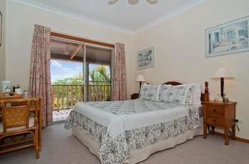 Avocado Grove B&B - Coogee Beach Accommodation 9