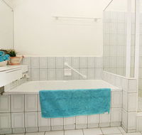 Wattle Holiday Rental - Coogee Beach Accommodation