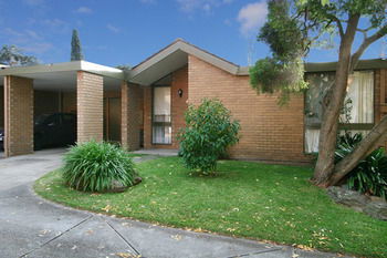 Wattle Holiday Rental - Coogee Beach Accommodation 3