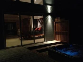 Deja Vu Estate - Coogee Beach Accommodation 8