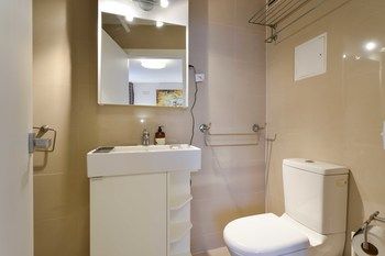 CBD Vistas - Coogee Beach Accommodation 1