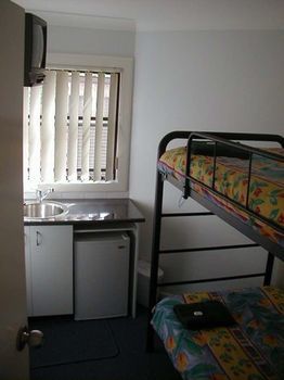 Sinclairs City Hostel - Coogee Beach Accommodation 10