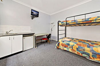 Sinclairs City Hostel - Coogee Beach Accommodation 13