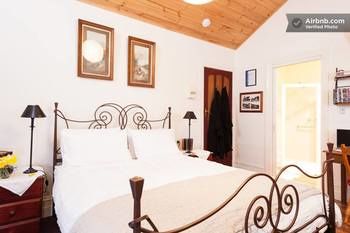 Stones Throw Cottage Bed & Breakfast - Coogee Beach Accommodation 15
