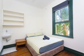The Village Glebe - Hostel - Coogee Beach Accommodation 1