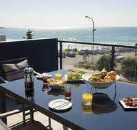 Mollymook Beachfront Executive Apartment - Coogee Beach Accommodation