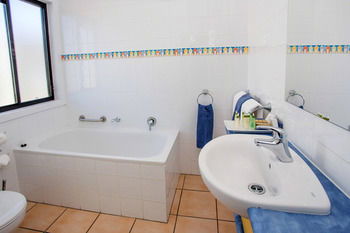 Ingenia Holidays Lake Conjola - Coogee Beach Accommodation 12