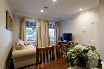 Bathurst Royal Apartments - Coogee Beach Accommodation 4