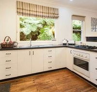 A Cottage in the Forest - Coogee Beach Accommodation