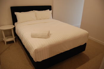 Bayside Towers Serviced Apartments - Coogee Beach Accommodation 3