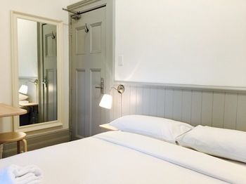 Dalziel Lodge - Coogee Beach Accommodation 3