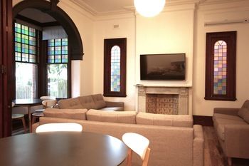 Dalziel Lodge - Coogee Beach Accommodation 24