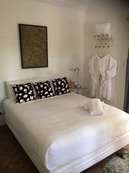 The Regents Park - Coogee Beach Accommodation 60