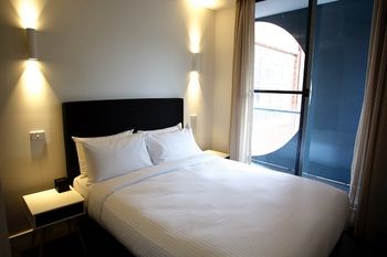 District Fitzroy - Coogee Beach Accommodation 7