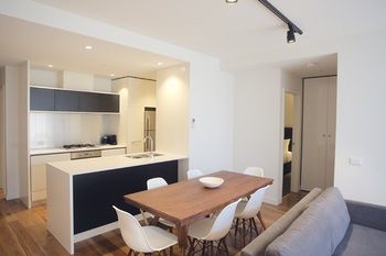 District Fitzroy - Coogee Beach Accommodation 9