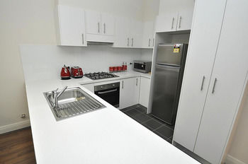 Glebe Furnished Apartments - Coogee Beach Accommodation 5