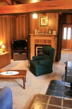 A Settler's Cottage - Coogee Beach Accommodation 10