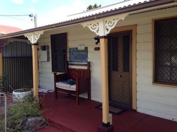 A Settler's Cottage - Coogee Beach Accommodation 16