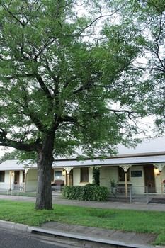 A Settler's Cottage - Coogee Beach Accommodation 17