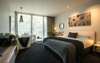 Bannisters Pavilion - Coogee Beach Accommodation 5