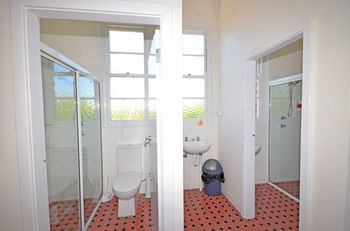 The Hallows Accommodation - Coogee Beach Accommodation 23