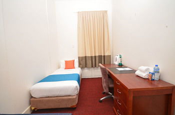 The Hallows Accommodation - Coogee Beach Accommodation 24