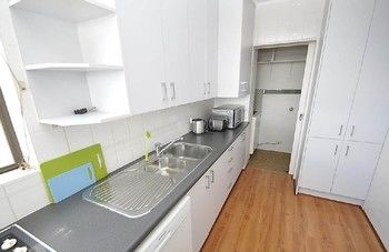 North Sydney 21 Rig Furnished Apartment - Coogee Beach Accommodation 5