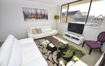 North Sydney 21 Rig Furnished Apartment - Coogee Beach Accommodation 6