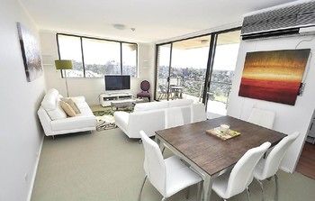 North Sydney 21 Rig Furnished Apartment - Coogee Beach Accommodation 7