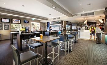 The Granville Hotel - Coogee Beach Accommodation 2