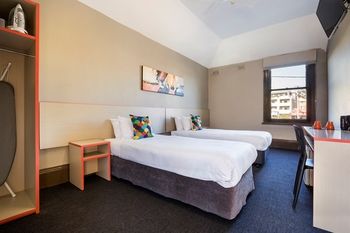 The Granville Hotel - Coogee Beach Accommodation 12