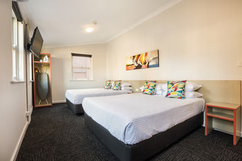 The Granville Hotel - Coogee Beach Accommodation 18