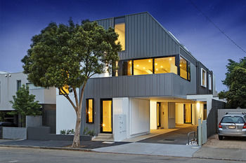 Windsor Townhouse Villa - Coogee Beach Accommodation 4