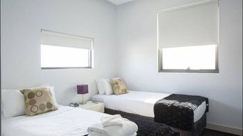Harbour Town Apartment - Coogee Beach Accommodation 16