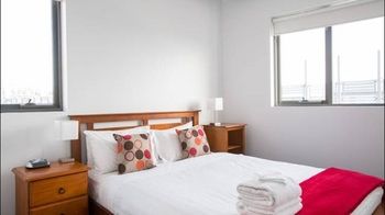 Harbour Town Apartment - Coogee Beach Accommodation 18