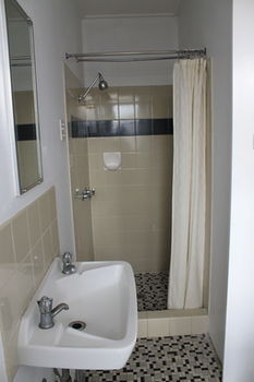 Hotel Beach House Nambour - Coogee Beach Accommodation 0