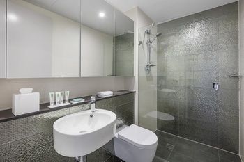 Meriton Serviced Apartments North Sydney - Coogee Beach Accommodation 5