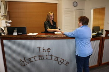 The Hermitage Motel - Coogee Beach Accommodation 12