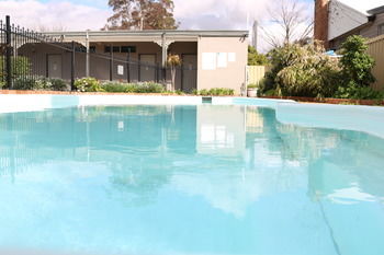 The Hermitage Motel - Coogee Beach Accommodation 17