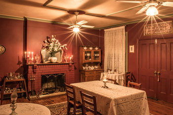 Segenhoe Inn Historic Bed & Breakfast - Coogee Beach Accommodation 0