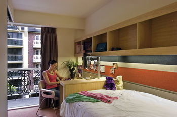 RMIT Village - Coogee Beach Accommodation 5