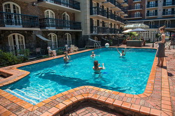 RMIT Village - Coogee Beach Accommodation 18