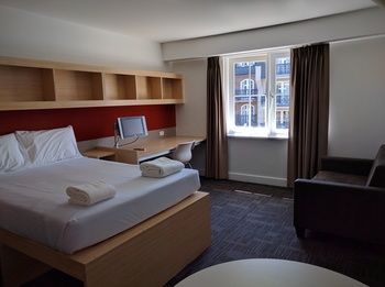 RMIT Village - Coogee Beach Accommodation 21