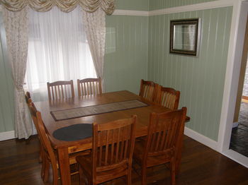 37 Queen Gloucester - Coogee Beach Accommodation 14